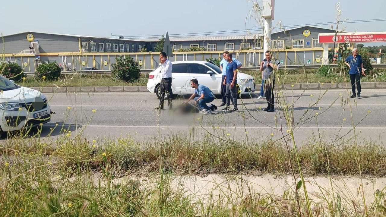 Kahramanmaraş'ta dün akşam yaşanan feci trafik kazasında, yolun karşısına geçmeye çalışan 70 yaşındaki Hasan İzmirli, y…