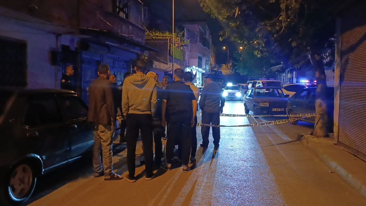 Kahramanmaraş Onikişubat'ta Pompalı Tüfekle Rastgele Ateş Açıldı