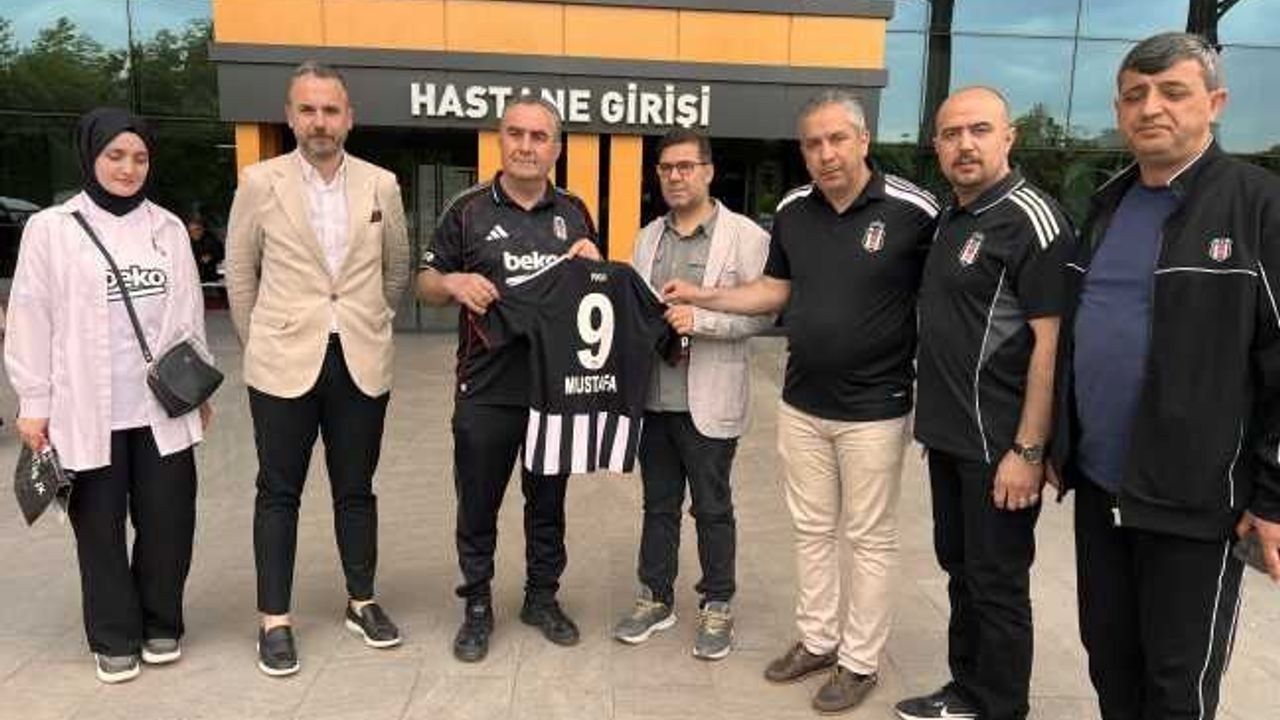 Kahramanmaraş'ta Yaralı Beşiktaşlı Mustafa'ya Anlamlı Ziyaret