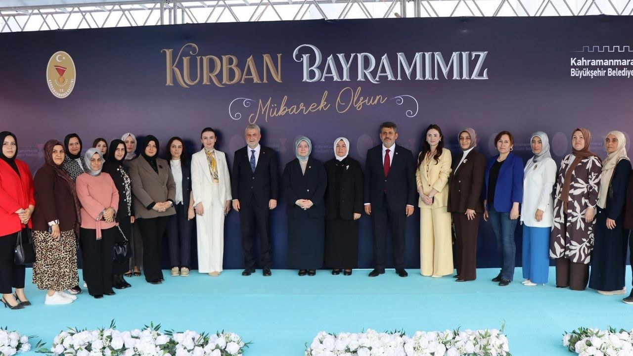 Kahramanmaraş'ta Kurban Bayramı, Vali, vekiller ve belediye başkanının katıldığı törenle birlik içinde kutlandı. Kent p…