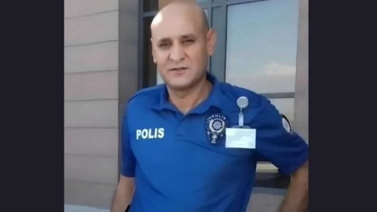 Kahramanmaraşlı polis memuru Necmettin Demir, Gaziantep'te geçirdiği kalp krizi sonucu 50 yaşında hayatını kaybetti. De…