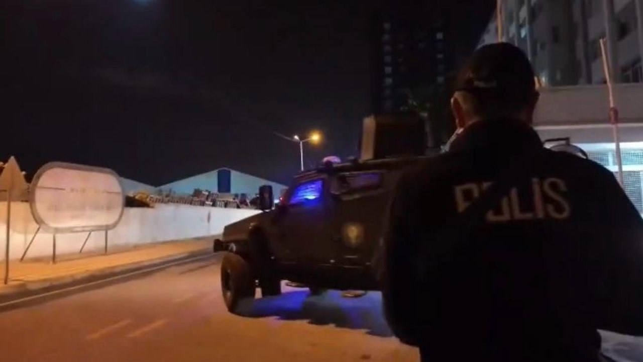 Kahramanmaraş Emniyet Müdürlüğü'nün 4-11 Mayıs operasyonlarında sahte para, kaçak emtia ve tarihi eserler ele geçirildi…
