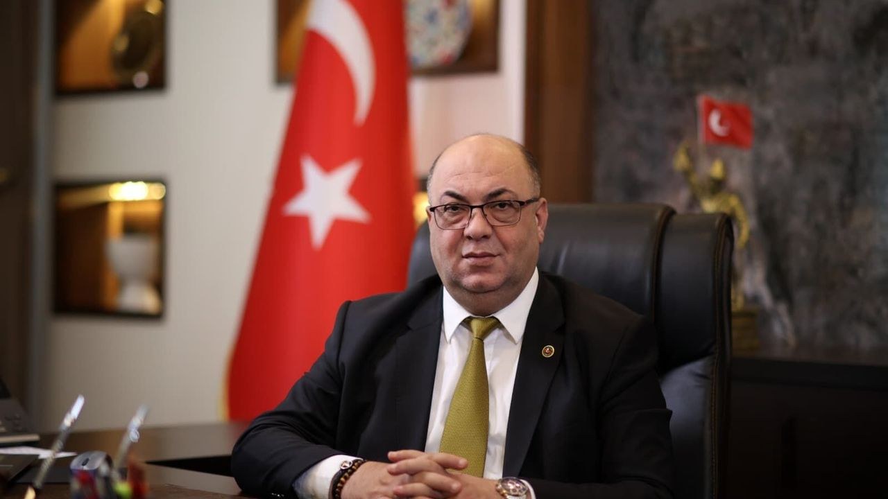 Kahramanmaraş Dulkadiroğlu'nda Başkan Akpınar'dan Bayram Mesajı